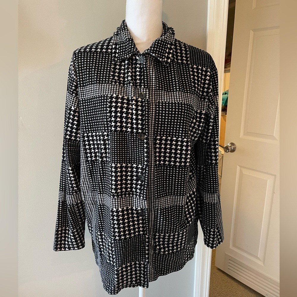 Studio Works houndstooth button up top